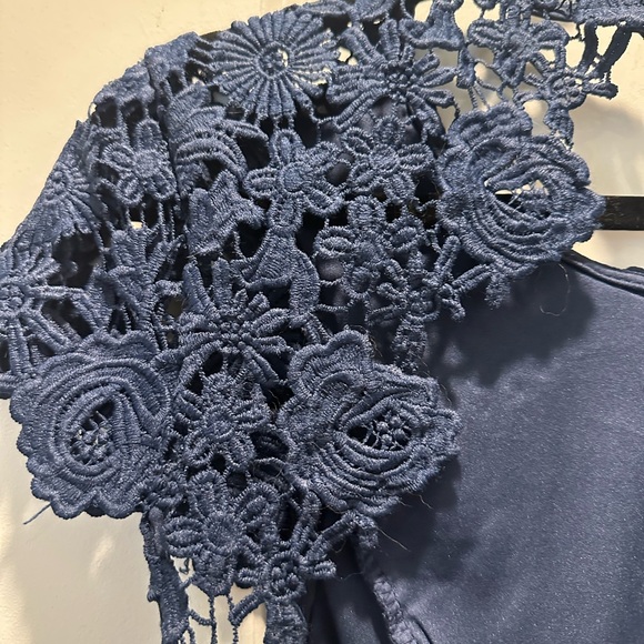 NWT Lulus Backless Navy Lace Dress - Picture 7 of 7